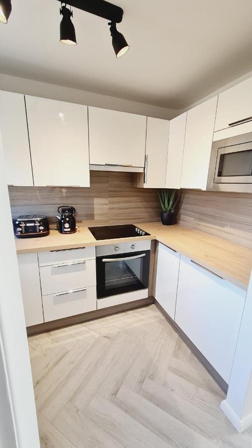 Апартаменти Beautiful 2Bed House With Garden, Walking Distance To Town - Free Parking Глазго Екстер'єр фото