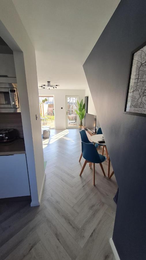 Апартаменти Beautiful 2Bed House With Garden, Walking Distance To Town - Free Parking Глазго Екстер'єр фото